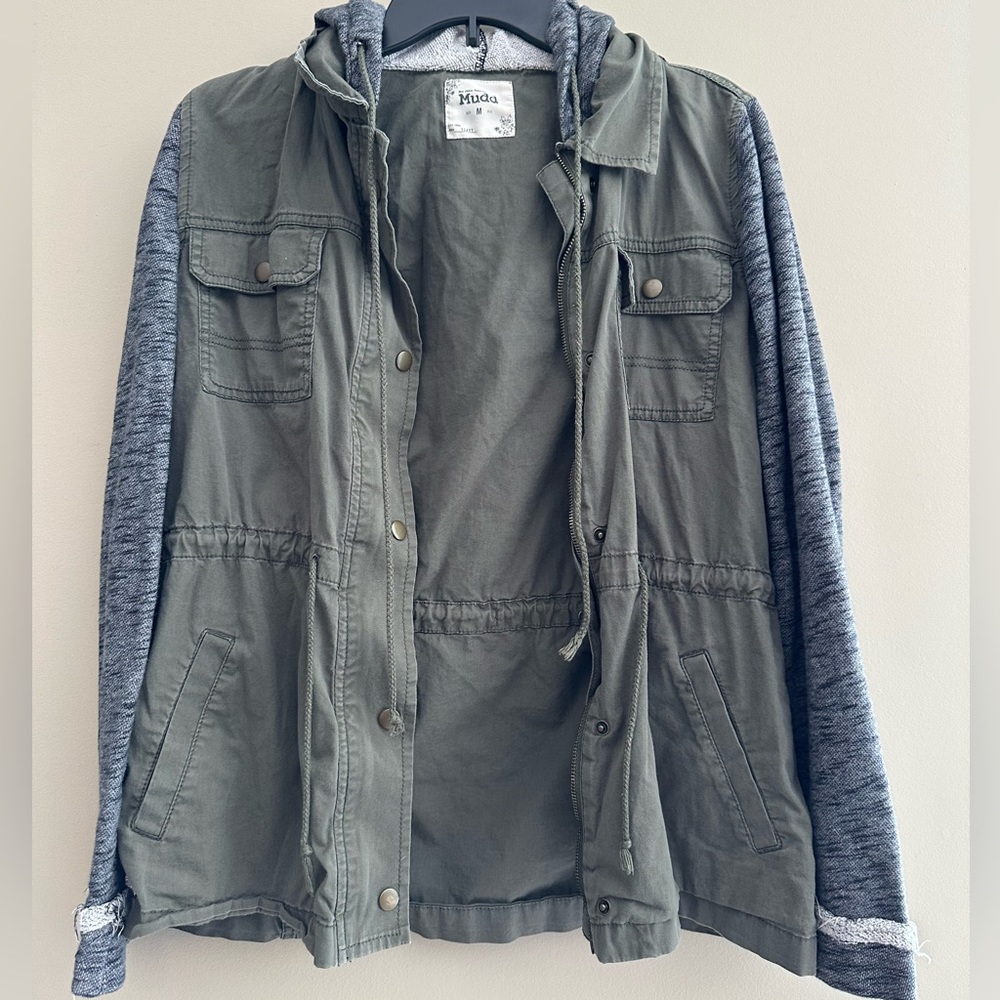3/15$ 🛍️ Knot sleeve utility jacket